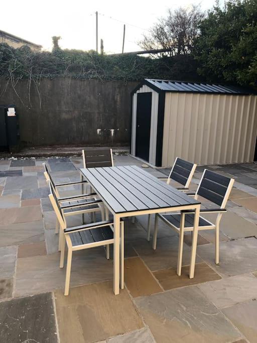 Townhouse Clifden: Located In The Heart Of Connemara Villa ภายนอก รูปภาพ