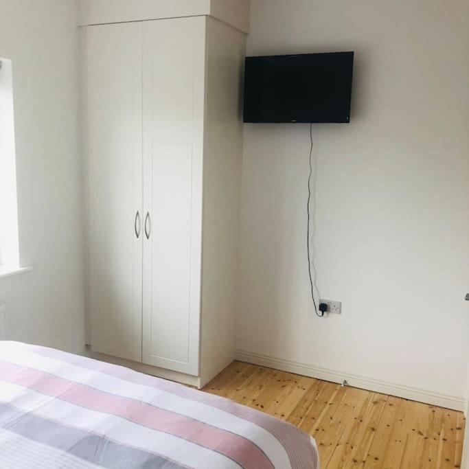 Townhouse Clifden: Located In The Heart Of Connemara Villa ภายนอก รูปภาพ